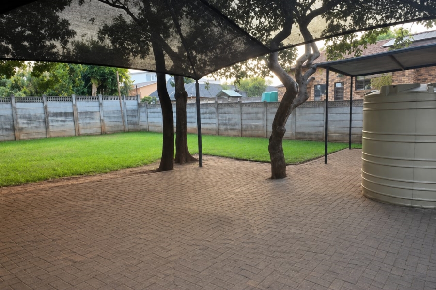 3 Bedroom Property for Sale in Geelhoutpark North West